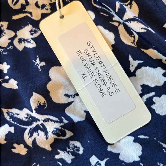 West K Halter Tank XL NWT - Picture 4 of 7